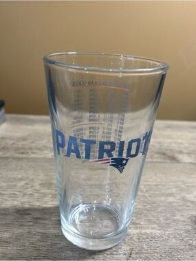 5 3/4 New England Patriots Logo NFL Football Libbey Drinking Glass 2017-2018